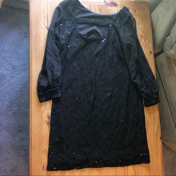 Dressbarn Flutter Sleeve Shift Dress - Picture 3 of 5